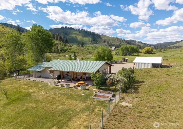 Photo 2 of Single family home for sale at 446 Rendezvous Rd, Winthrop, WA 98862 | MLS# NWM2519418 | Listing updated on 2026-09-21