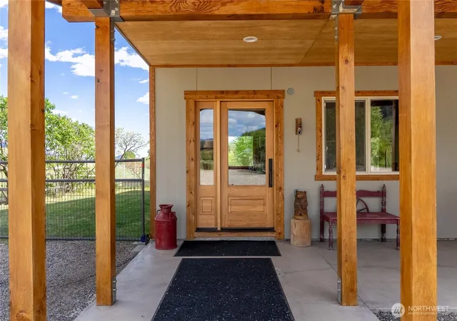 Photo 3 of Single family home for sale at 446 Rendezvous Rd, Winthrop, WA 98862 | MLS# NWM2519418 | Listing updated on 2026-09-21