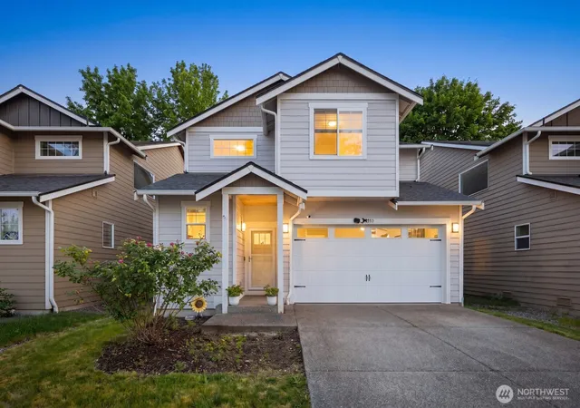 Photo 3 of Single family home for sale at 553 Ne Nantucket St, Bremerton, WA 98310 | MLS# NWM2519491 | Listing updated on 2026-09-29