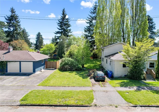Land for sale at 1417 SW Donovan St, Seattle, WA 98106 | MLS# NWM2519728