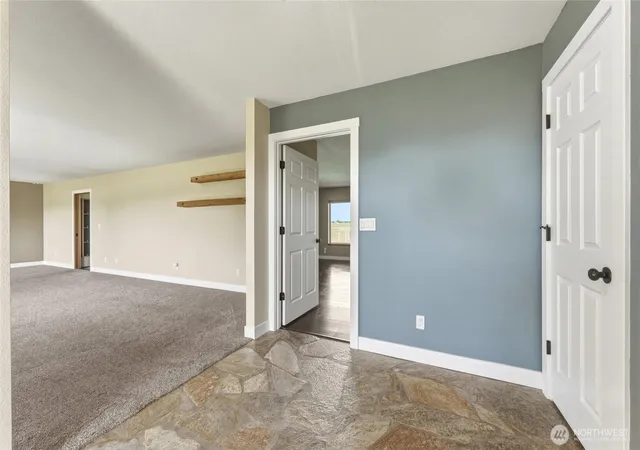 Photo 4 of Single family home for sale at 94 Country Way, Walla Walla, WA 99362 | MLS# NWM2520052 | Listing updated on 2026-09-21