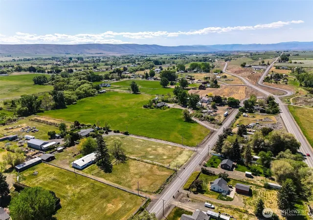 Photo 2 of Sale Pending at 11704 Gilbert Rd, Yakima, WA 98903 | MLS# NWM2520122 | Listing updated on 2026-09-25