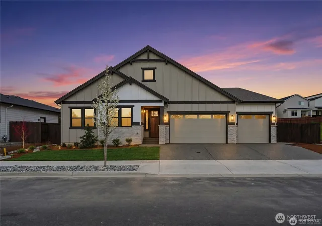 Photo 1 of Single family home for sale at 806 Nw 173rd Lot #4 Cir, Ridgefield, WA 98642 | MLS# NWM2520619 | Listing updated on 2026-09-25
