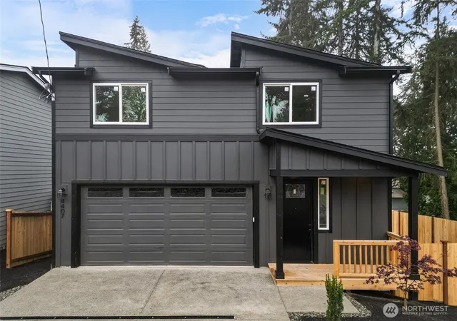 Photo 1 of Townhouse for sale at 4407 Federal Ave, Everett, WA 98203 | MLS# NWM2520807 | Listing updated on 2026-09-21