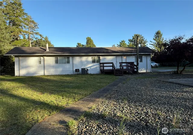 Photo 3 of Manufactured home for sale at 1307 323rd Place, Ocean Park, WA 98640 | MLS# NWM2521128 | Listing updated on 2026-09-21