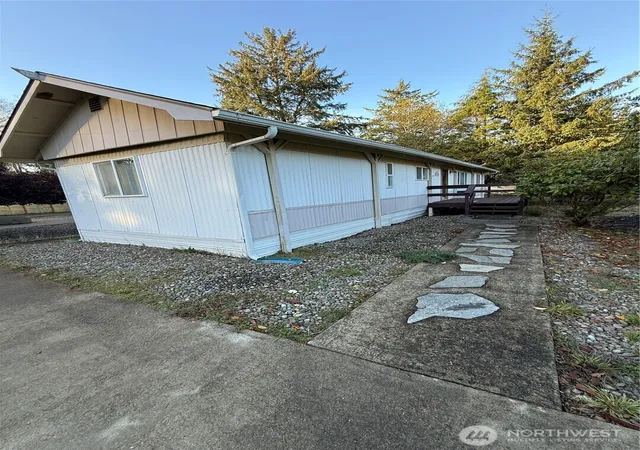 Photo 4 of Manufactured home for sale at 1307 323rd Place, Ocean Park, WA 98640 | MLS# NWM2521128 | Listing updated on 2026-09-21