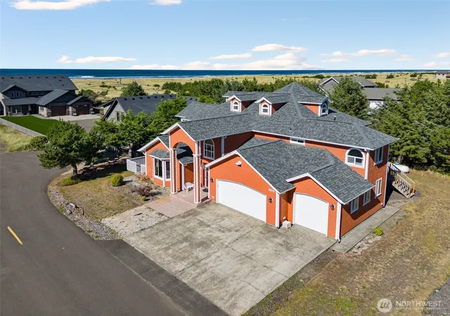 Photo 1 of Single family home for sale at 238 25th Street Nw, Long Beach, WA 98631 | MLS# NWM2521631 | Listing updated on 2026-09-21