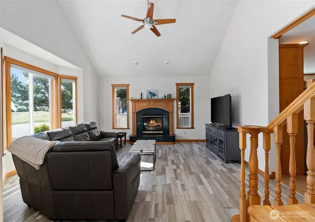 Photo 4 of Single family home for sale at 238 25th Street NW, Long Beach, WA 98631 | MLS# NWM2521631 | Listing updated on 2026-09-21