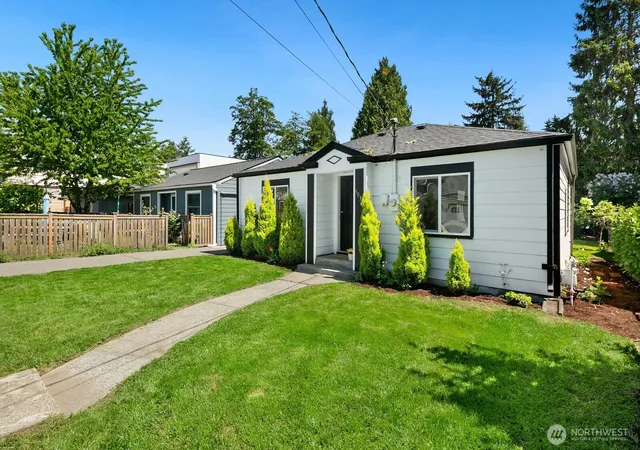 Photo 1 of Sale Pending at 9032 15th Avenue Sw, Seattle, WA 98106 | MLS# NWM2521718 | Listing updated on 2026-09-25