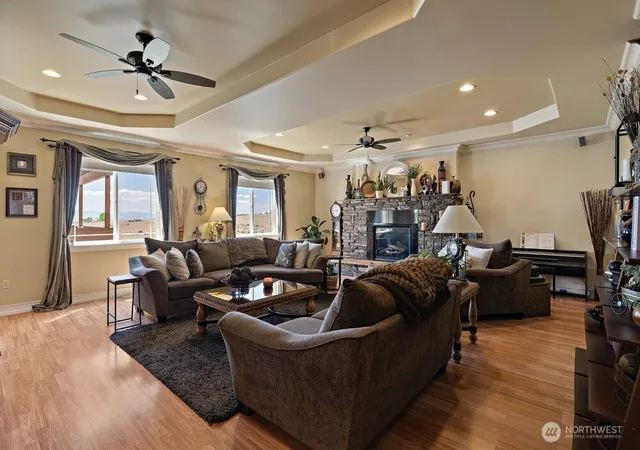Photo 3 of Single family home for sale at 500 Saint Hilaire Rd, Yakima, WA 98901 | MLS# NWM2521745 | Listing updated on 2026-09-21