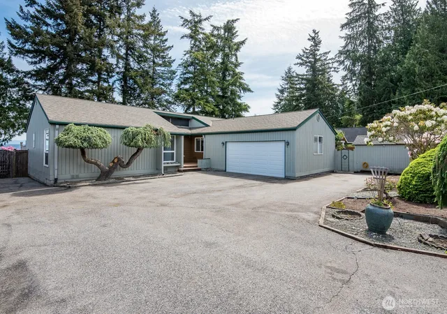 Photo 3 of Single family home for sale at 1985 Cascade View Dr, Camano Island, WA 98282 | MLS# NWM2522086 | Listing updated on 2026-09-21