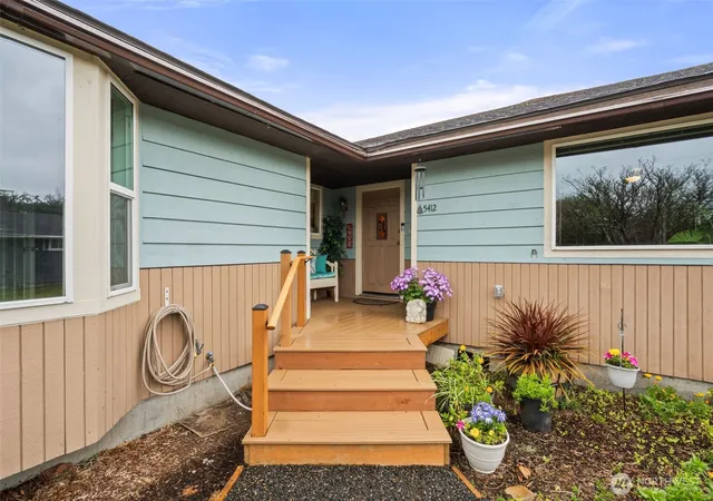 Photo 2 of Single family home for sale at 5412 Olympic Hwy, Aberdeen, WA 98520 | MLS# NWM2522090 | Listing updated on 2026-09-21