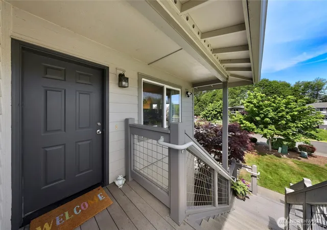 Photo 2 of Contingent at 1389 Bayview Ct #202, Blaine, WA 98230 | MLS# NWM2522185 | Listing updated on 2026-10-01