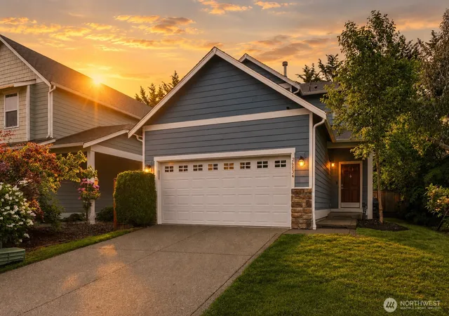 Photo 2 of Single family home for sale at 26834 226th Place Se, Maple Valley, WA 98038 | MLS# NWM2522339 | Listing updated on 2026-09-29