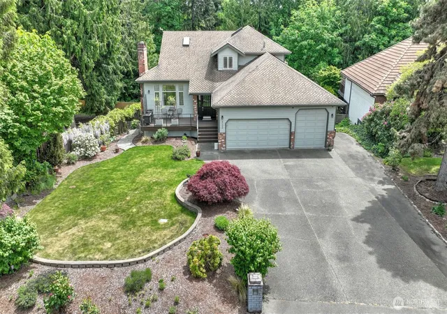 Photo 2 of Single family home for sale at 27520 46th Avenue S, Auburn, WA 98001 | MLS# NWM2522938 | Listing updated on 2026-10-03