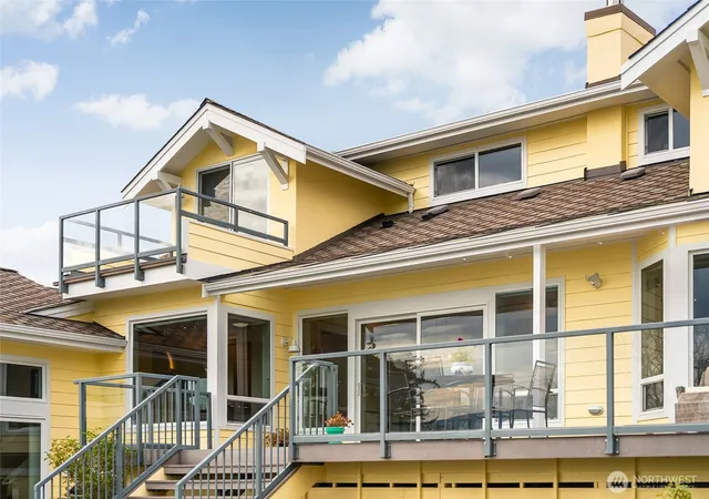 Photo 3 of Single family home for sale at 3910 Cliffside Dr, Bellingham, WA 98225 | MLS# NWM2523015 | Listing updated on 2026-09-23