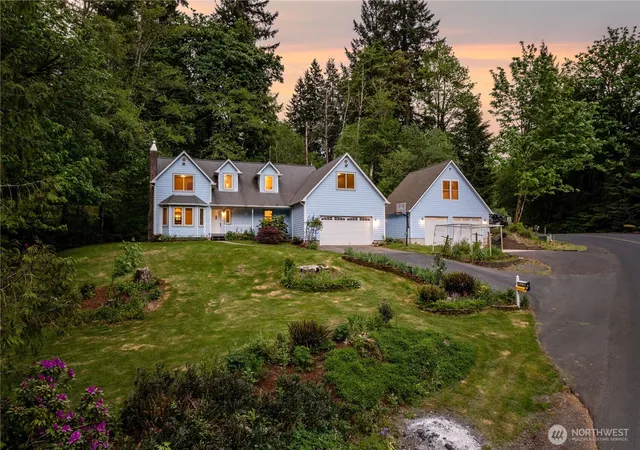 Photo 1 of Single family home for sale at 165 Tanglewood Dr, Longview, WA 98632 | MLS# NWM2523223 | Listing updated on 2026-09-21