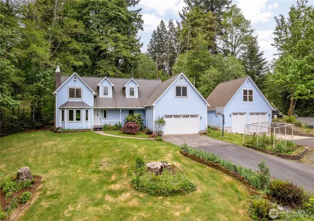 Photo 4 of Single family home for sale at 165 Tanglewood Dr, Longview, WA 98632 | MLS# NWM2523223 | Listing updated on 2026-09-21