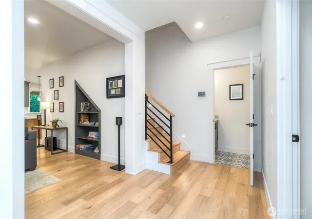 Photo 3 of Single family home for sale at 916 Statesman St, Walla Walla, WA 99362 | MLS# NWM2523328 | Listing updated on 2026-09-21