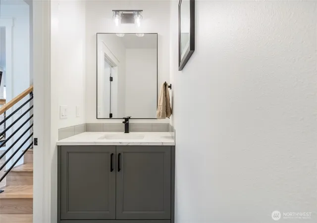 Photo 4 of Single family home for sale at 916 Statesman St, Walla Walla, WA 99362 | MLS# NWM2523328 | Listing updated on 2026-09-21