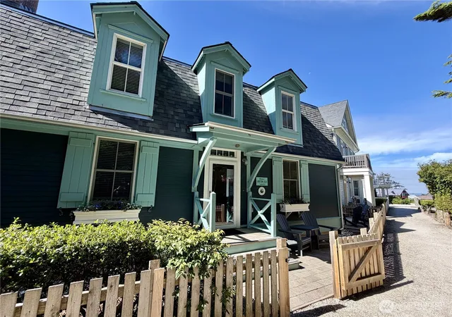 Photo 1 of Single family home for sale at 24 Fireside Ln, Pacific Beach, WA 98571 | MLS# NWM2523925 | Listing updated on 2026-09-21