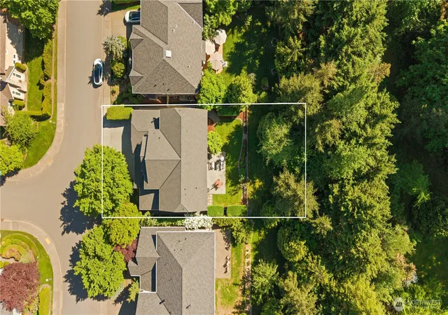 Photo 2 of Sale Pending at 2841 275th Avenue Se, Sammamish, WA 98075 | MLS# NWM2524044 | Listing updated on 2026-10-03