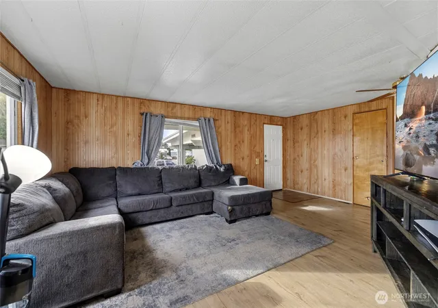 Photo 2 of Manufactured home for sale at 2600 E Division St #90, Mount Vernon, WA 98274 | MLS# NWM2524173 | Listing updated on 2026-09-21