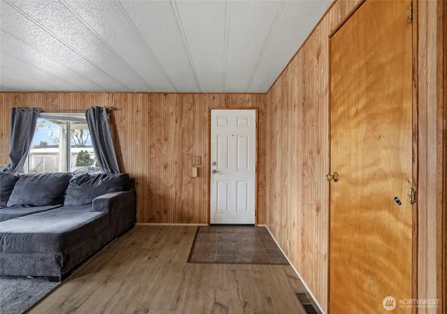 Photo 4 of Manufactured home for sale at 2600 E Division St #90, Mount Vernon, WA 98274 | MLS# NWM2524173 | Listing updated on 2026-09-21