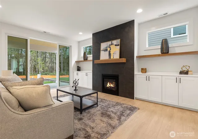 Photo 3 of Single family home for sale at 11612 194th Avenue E, Bonney Lake, WA 98391 | MLS# NWM2524662 | Listing updated on 2026-09-30