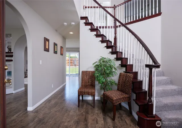 Photo 3 of Single family home for sale at 519 Se Mockingbird Dr, College Place, WA 99324 | MLS# NWM2525157 | Listing updated on 2026-10-02