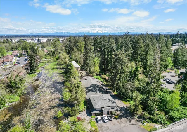 Photo 3 of Sale Pending at 12413 Bridgeport Way SW, Lakewood, WA 98499 | MLS# NWM2525348 | Listing updated on 2026-09-25