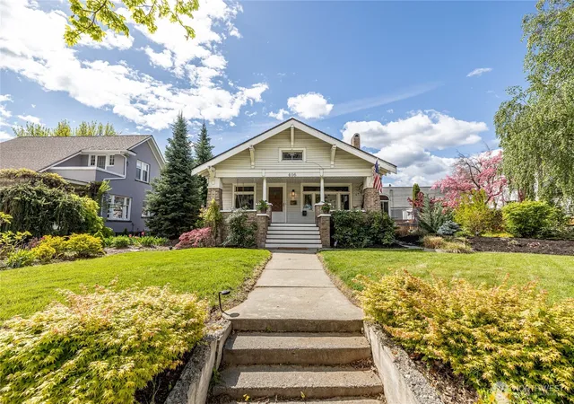 Photo 3 of Sale Pending at 406 Cottage Ave, Cashmere, WA 98815 | MLS# NWM2525842 | Listing updated on 2026-09-24