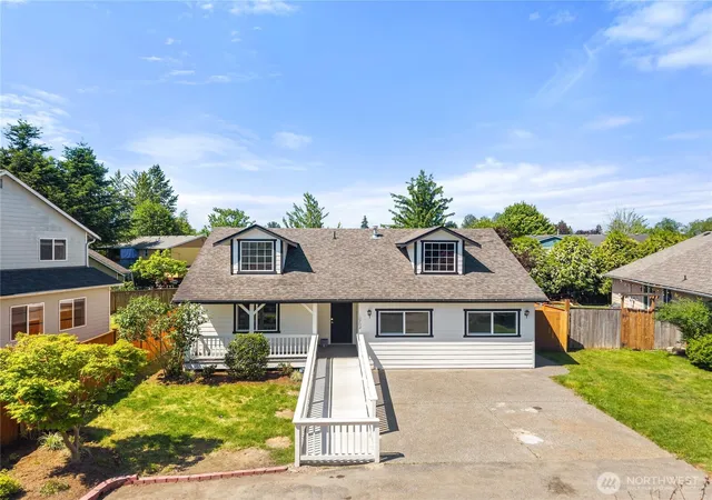 Photo 3 of Single family home for sale at 10702 59th Avenue Ne, Marysville, WA 98270 | MLS# NWM2525884 | Listing updated on 2026-09-21