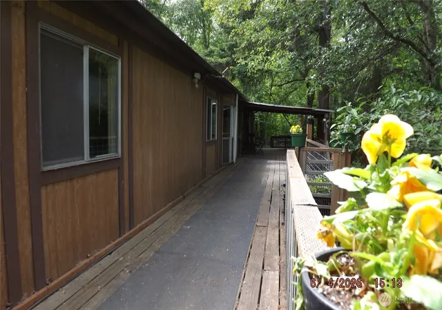 Photo 2 of Manufactured home for sale at 3824 Birch Bay Lynden Rd, Custer, WA 98240 | MLS# NWM2525886 | Listing updated on 2026-09-21