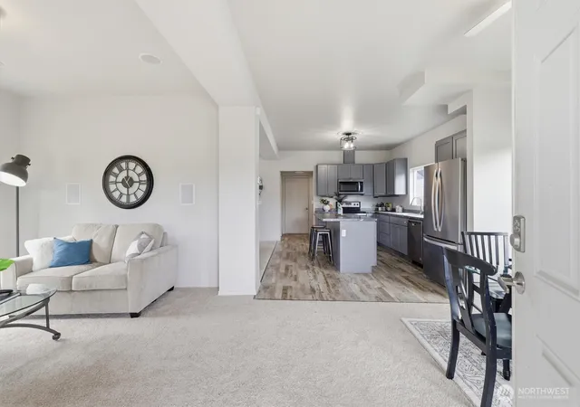 Photo 3 of Single family home for sale at 2117 Lombard Ave, Everett, WA 98201 | MLS# NWM2526481 | Listing updated on 2026-09-21