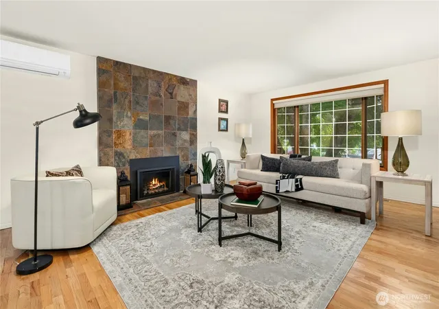 Photo 3 of Single family home for sale at 17518 NE 22nd Court, Redmond, WA 98052 | MLS# NWM2526544 | Listing updated on 2026-10-28