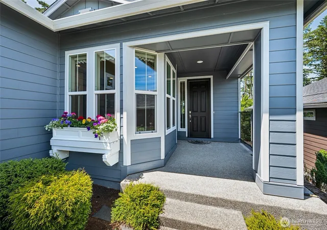 Photo 1 of Single family home for sale at 5119 Herron St Ne, Olympia, WA 98516 | MLS# NWM2526842 | Listing updated on 2026-09-29