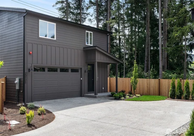 Photo 3 of Townhouse for sale at 2312 75th Street #B, Everett, WA 98203 | MLS# NWM2526906 | Listing updated on 2026-09-21