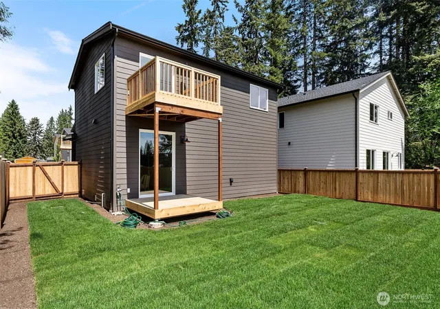 Photo 4 of Townhouse for sale at 2312 75th Street #B, Everett, WA 98203 | MLS# NWM2526906 | Listing updated on 2026-09-21