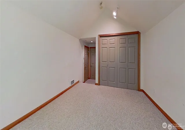 Photo 4 of Sale Pending at 5438 Snow Goose Ln #106, Blaine, WA 98230 | MLS# NWM2527179 | Listing updated on 2026-09-25