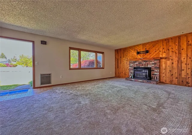 Photo 3 of Single family home for sale at 602 Ironwood St, Omak, WA 98841 | MLS# NWM2527417 | Listing updated on 2026-09-21