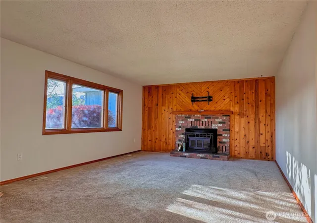 Photo 4 of Single family home for sale at 602 Ironwood St, Omak, WA 98841 | MLS# NWM2527417 | Listing updated on 2026-09-21