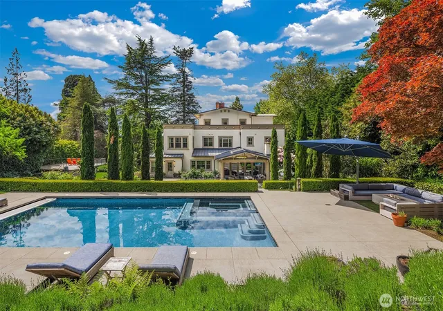 Photo 2 of Mansion for sale at 1642 Federal Ave E, Seattle, WA 98102 | MLS# NWM2527764 | Listing updated on 2026-09-16