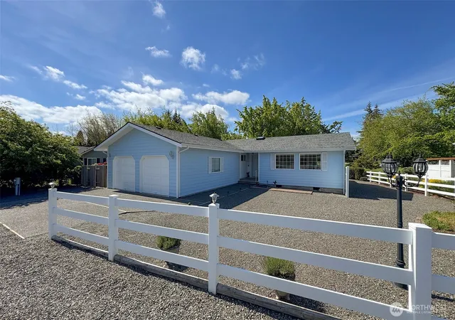 Photo 3 of Sale Pending at 251 Meadowlark Ln, Sequim, WA 98382 | MLS# NWM2527789 | Listing updated on 2026-09-25