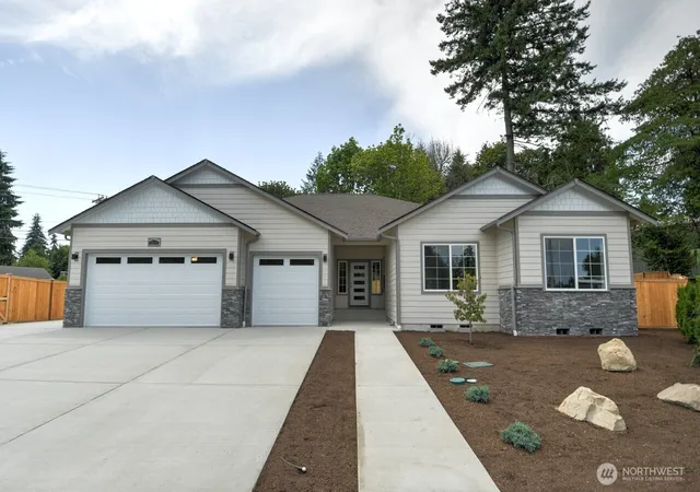 Photo 1 of Single family home for sale at 820 Barbara Ln, Centralia, WA 98531 | MLS# NWM2527827 | Listing updated on 2026-09-21