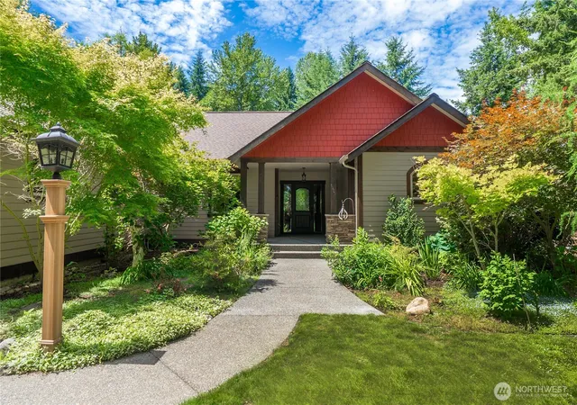 Photo 1 of Single family home for sale at 8401 Dawn Hl Dr Se, Olympia, WA 98513 | MLS# NWM2527865 | Listing updated on 2026-09-30