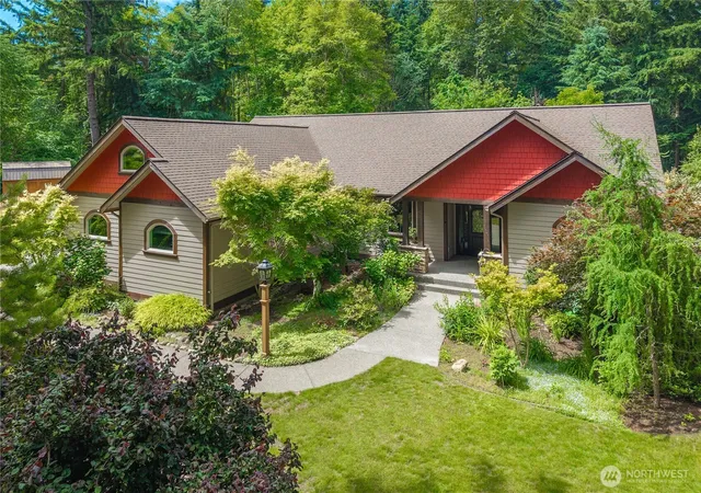 Photo 2 of Single family home for sale at 8401 Dawn Hl Dr Se, Olympia, WA 98513 | MLS# NWM2527865 | Listing updated on 2026-09-30