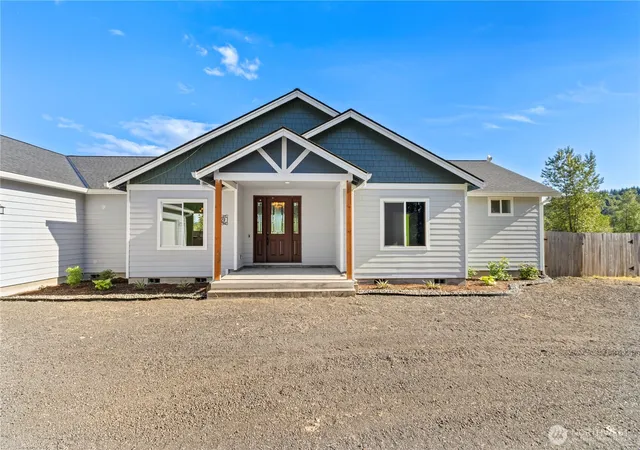 Photo 2 of Single family home for sale at 249 Flatt Rd, Kelso, WA 98626 | MLS# NWM2528217 | Listing updated on 2026-09-21