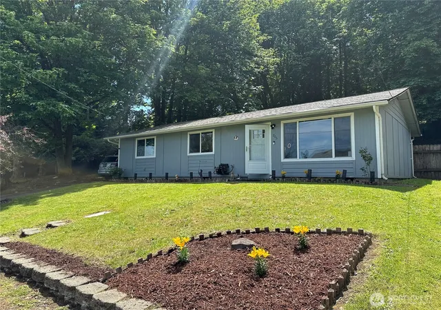 Photo 1 of Single family home for sale at 705 Grandview Ave, Shelton, WA 98584 | MLS# NWM2528227 | Listing updated on 2026-09-21