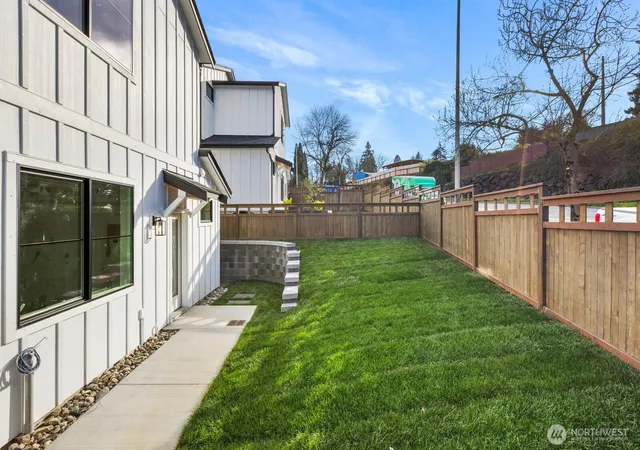 Photo 37 of Single family home for sale at 9416 Olson Pl SW, Seattle, WA 98106 | MLS# NWM2528706 | Listing updated on 2026-10-12